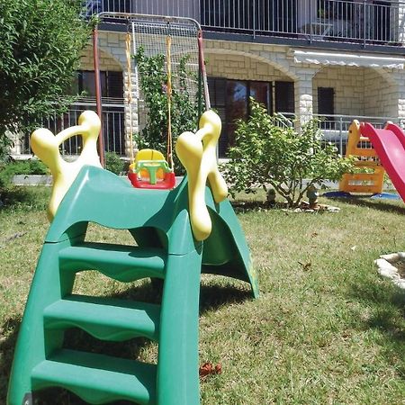 3 Bedroom Beautiful Apartment In ميدولين المظهر الخارجي الصورة